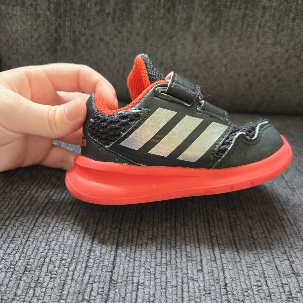 Adidas Kids Toddler Black and Red Sneakers - Picture 5 of 13
